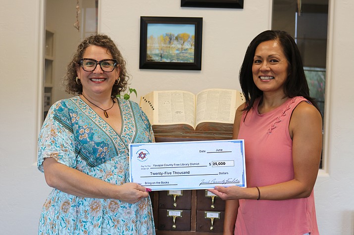 Jewish Community Foundation awards $25K grant to Yavapai County Free Library District for Bring on the Books program